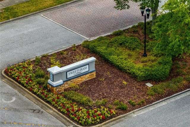 2837 MAPLE BROOK LOOP, Lutz, FL 33558