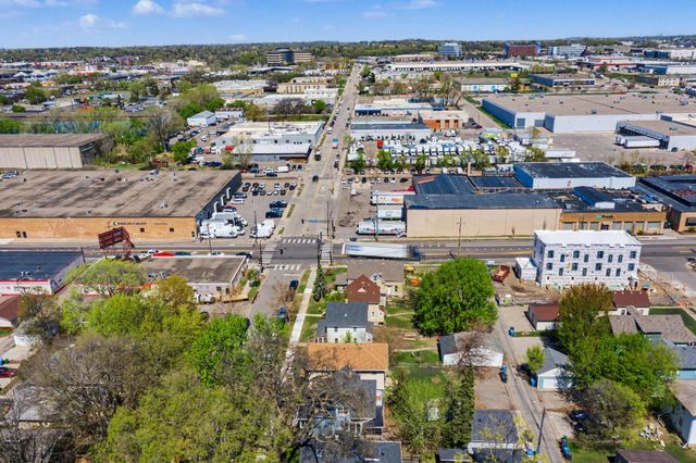 1094 25th Avenue SE, Minneapolis, MN 55414