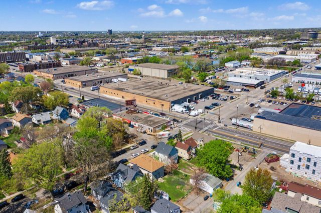 1094 25th Avenue SE, Minneapolis, MN 55414