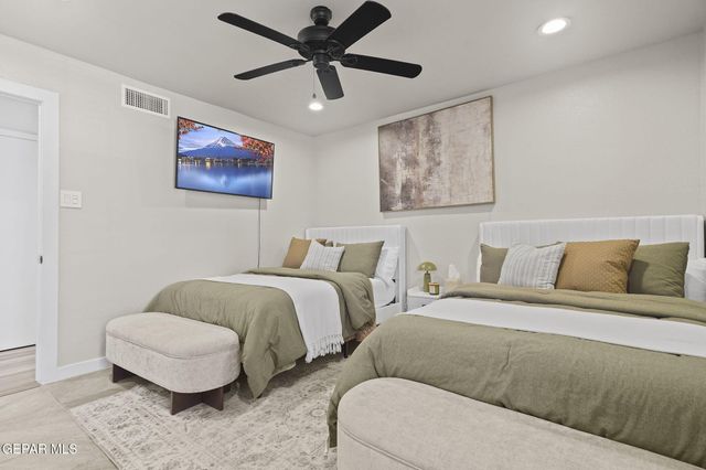 1739 TOMMY AARON Drive, El Paso, TX 79936