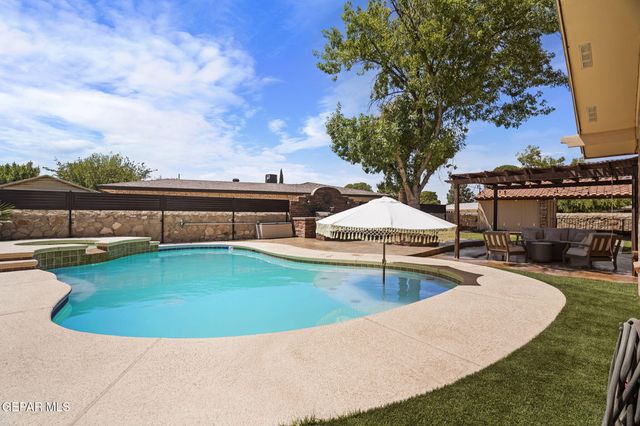 1739 TOMMY AARON Drive, El Paso, TX 79936