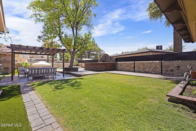 1739 TOMMY AARON Drive, El Paso, TX 79936