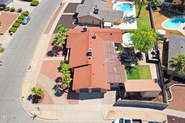 1739 TOMMY AARON Drive, El Paso, TX 79936