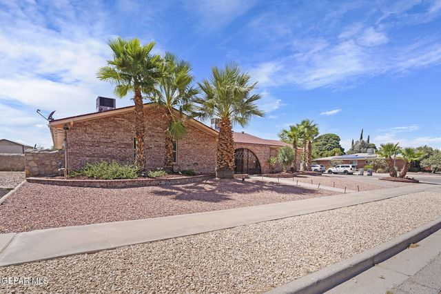 1739 TOMMY AARON Drive, El Paso, TX 79936