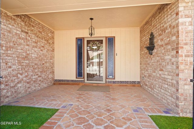 1739 TOMMY AARON Drive, El Paso, TX 79936