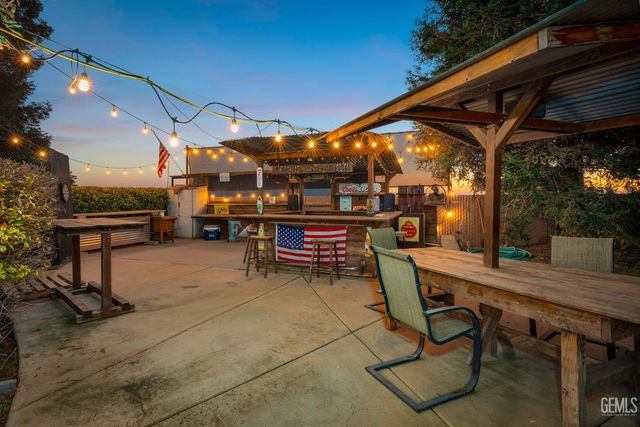 22431 Rd 180, Lindsay, CA 93247