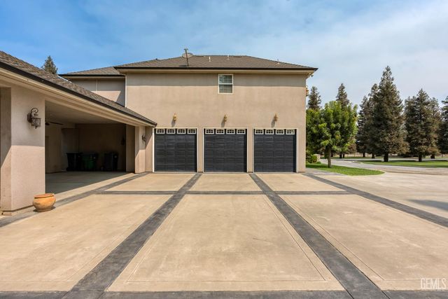 22431 Rd 180, Lindsay, CA 93247