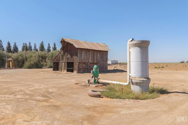 22431 Rd 180, Lindsay, CA 93247