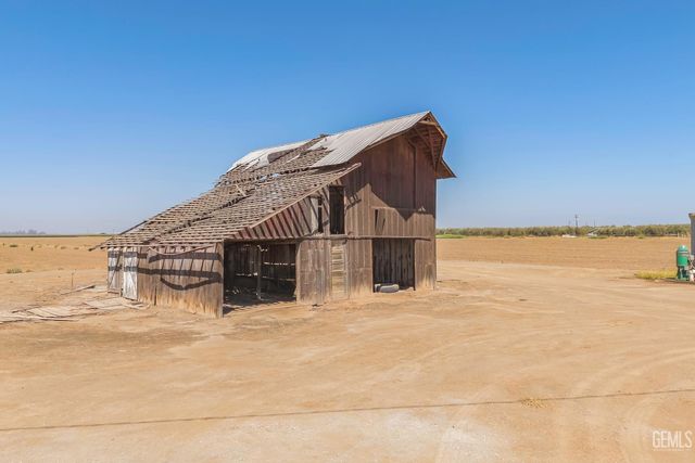 22431 Rd 180, Lindsay, CA 93247