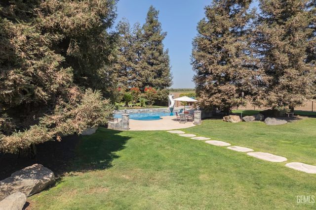 22431 Rd 180, Lindsay, CA 93247