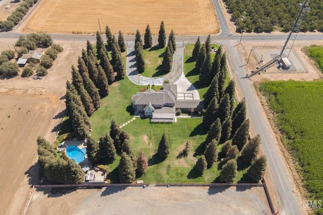 22431 Rd 180, Lindsay, CA 93247