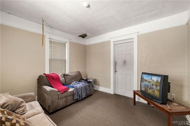 2411 Ferry Avenue, Niagara Falls, NY 14301