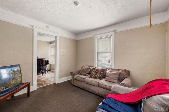 2411 Ferry Avenue, Niagara Falls, NY 14301