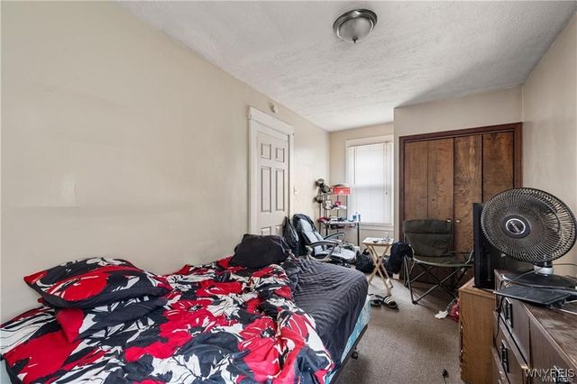 2411 Ferry Avenue, Niagara Falls, NY 14301