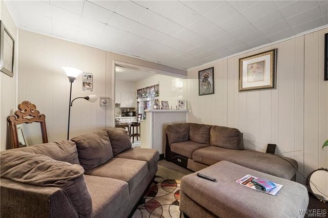 2411 Ferry Avenue, Niagara Falls, NY 14301