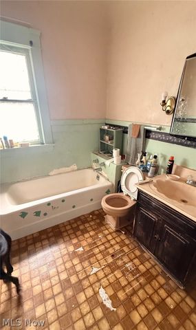 12209 Iowa Avenue, Cleveland, OH 44108