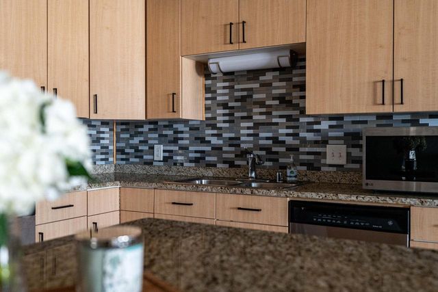 1924 N Hubbard STREET #317, Milwaukee, WI 53212