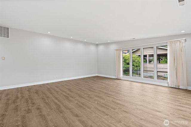 4404 230th Place SW, Mountlake Terrace, WA 98043