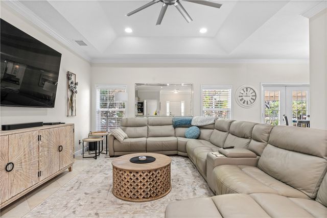 5850 Magnolia Lane 16, Vero Beach, FL 32967