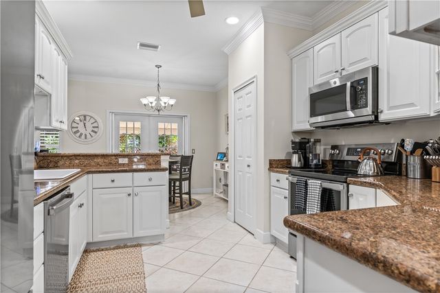 5850 Magnolia Lane 16, Vero Beach, FL 32967