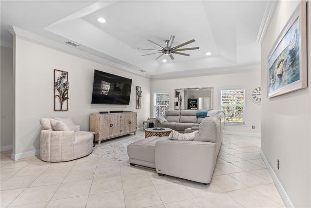 5850 Magnolia Lane 16, Vero Beach, FL 32967