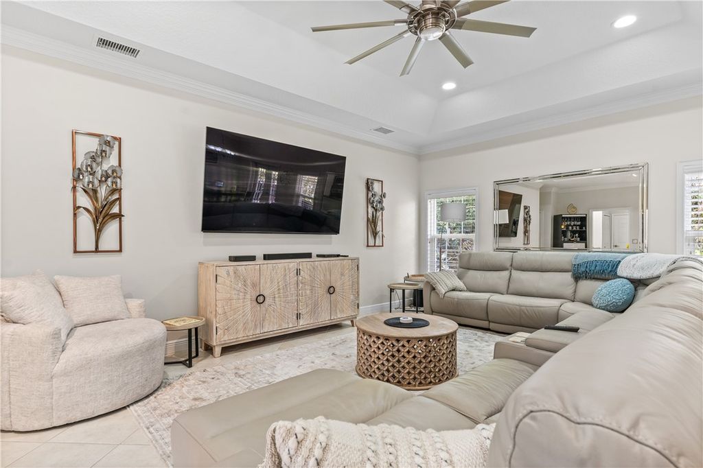 5850 Magnolia Lane 16, Vero Beach, FL 32967