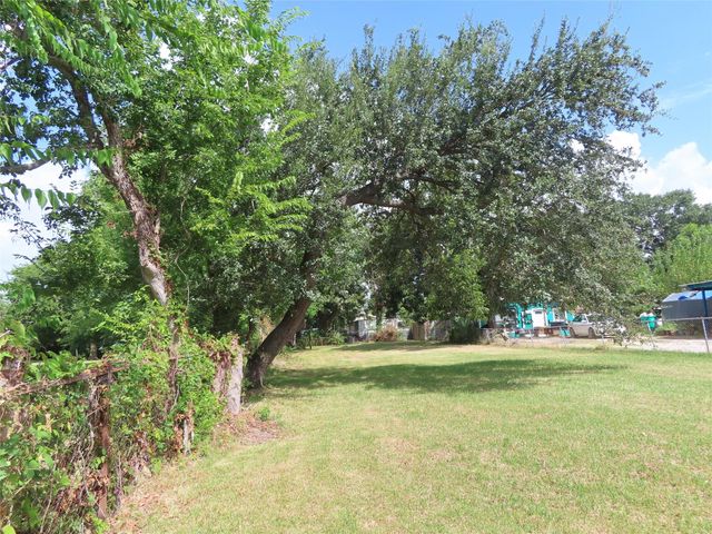 2107 Maryland Street, Baytown, TX 77520