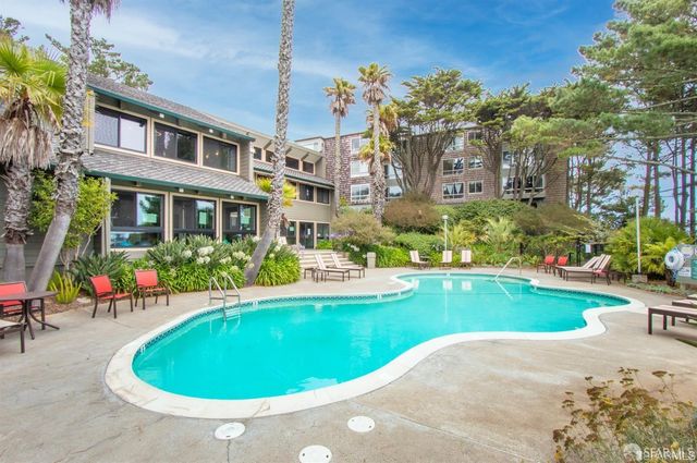 95 Red Rock Way 303M, San Francisco, CA 94131
