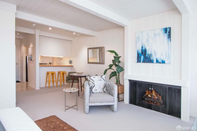 95 Red Rock Way 303M, San Francisco, CA 94131