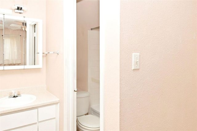 400 W 34th ST 012345678900 - Unit 104, Austin, TX 78705