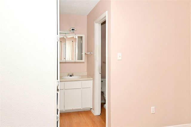 400 W 34th ST 012345678900 - Unit 104, Austin, TX 78705