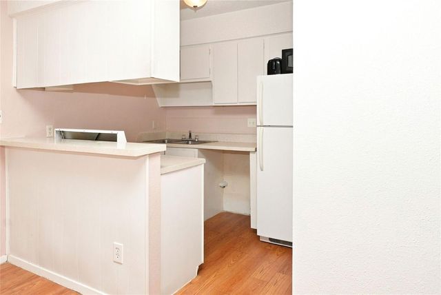 400 W 34th ST 012345678900 - Unit 104, Austin, TX 78705