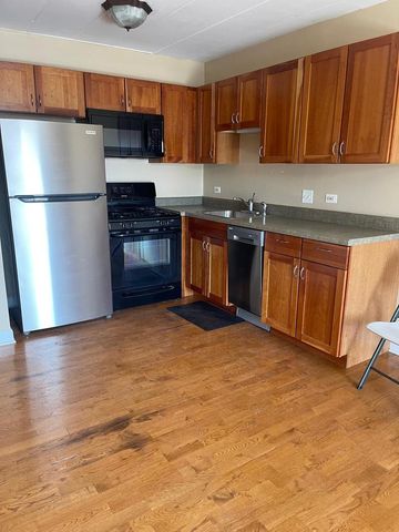 1000 S Lorraine Road 214, Wheaton, IL 60189