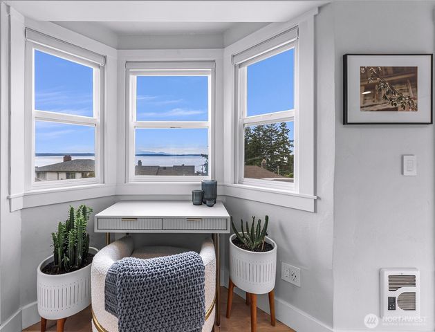 5336 SW Admiral Way, Seattle, WA 98116