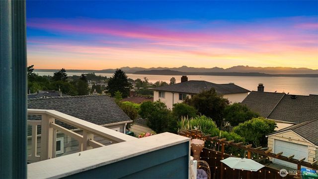 5336 SW Admiral Way, Seattle, WA 98116