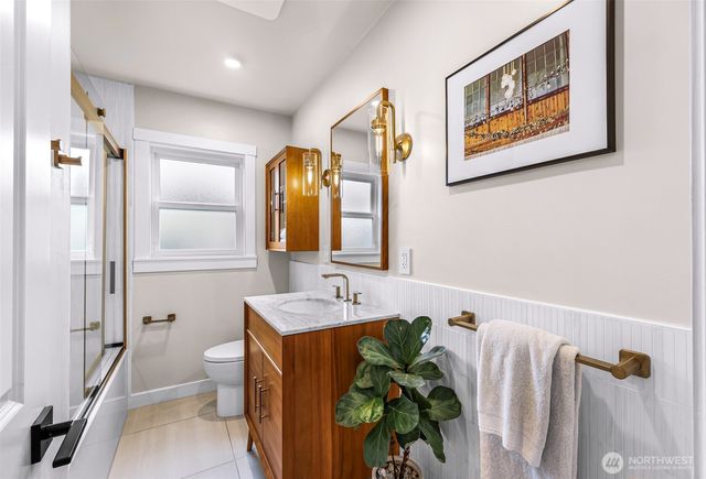 5336 SW Admiral Way, Seattle, WA 98116