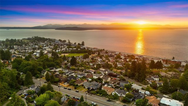 5336 SW Admiral Way, Seattle, WA 98116