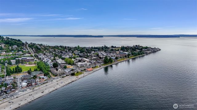 5336 SW Admiral Way, Seattle, WA 98116