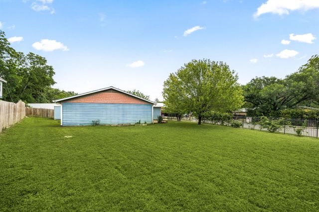 7802 Elderberry DR, Austin, TX 78745