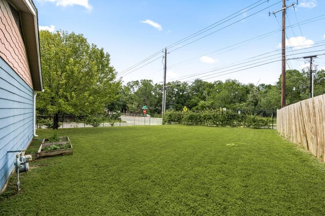 7802 Elderberry DR, Austin, TX 78745