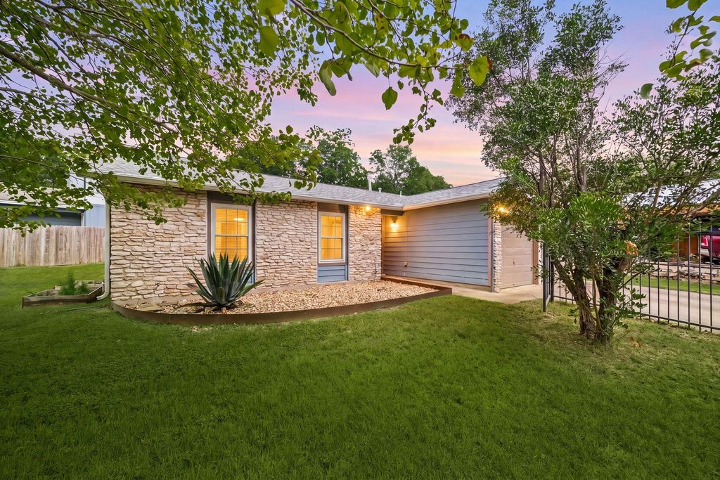7802 Elderberry DR, Austin, TX 78745