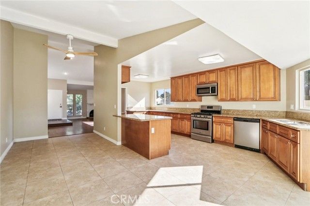 7401 Casaba Avenue, Winnetka (los Angeles), CA 91306