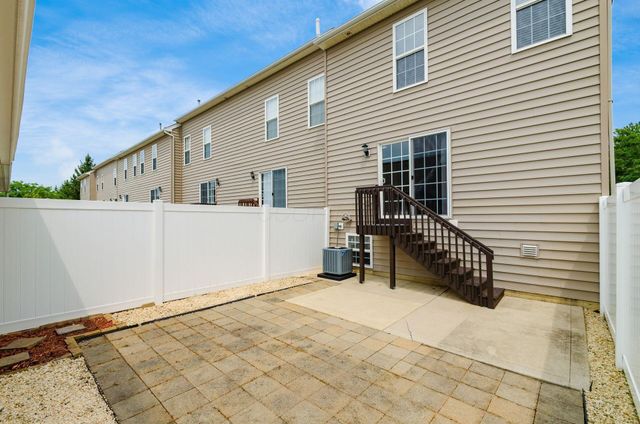 5267 Cross River Falls Boulevard, Dublin, OH 43016