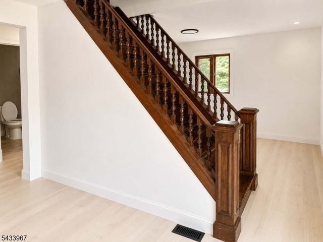 3 Hillcrest Ave, Washington Twp., NJ 07865