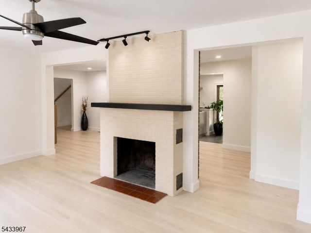3 Hillcrest Ave, Washington Twp., NJ 07865
