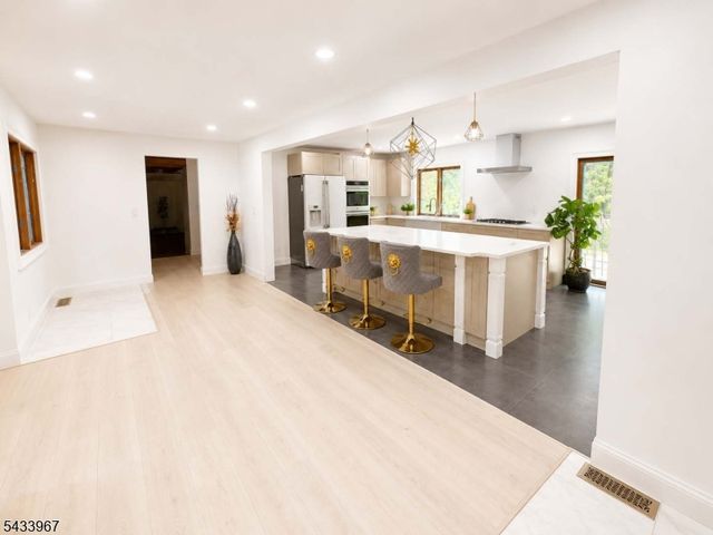 3 Hillcrest Ave, Washington Twp., NJ 07865
