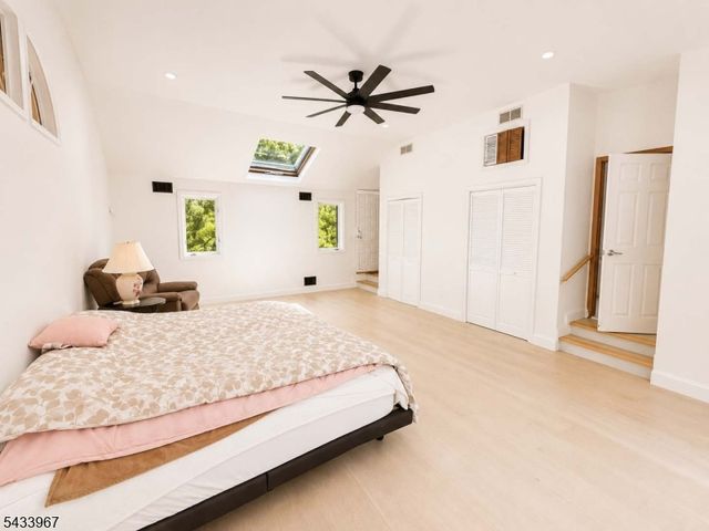 3 Hillcrest Ave, Washington Twp., NJ 07865