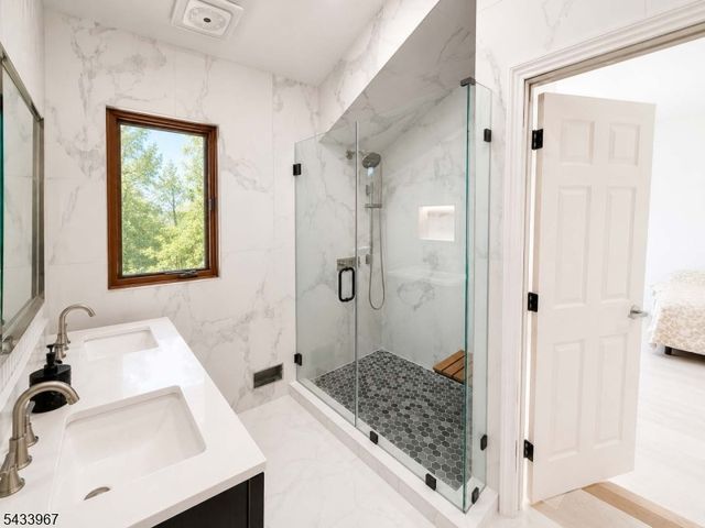 3 Hillcrest Ave, Washington Twp., NJ 07865