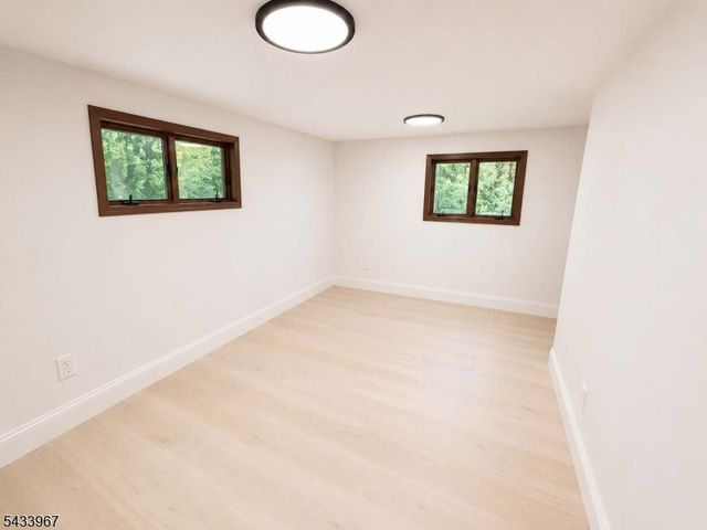 3 Hillcrest Ave, Washington Twp., NJ 07865