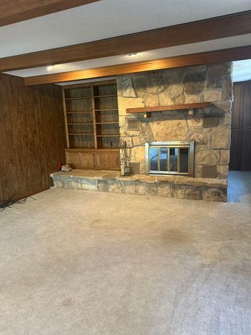 1155 S Skelly st, El Dorado, KS 67042